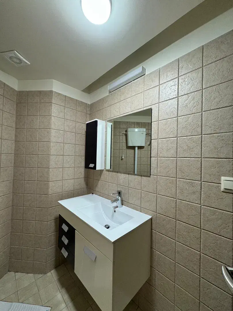 محمودیه تک واحدی ۲۴۰ متر ۴ خواب