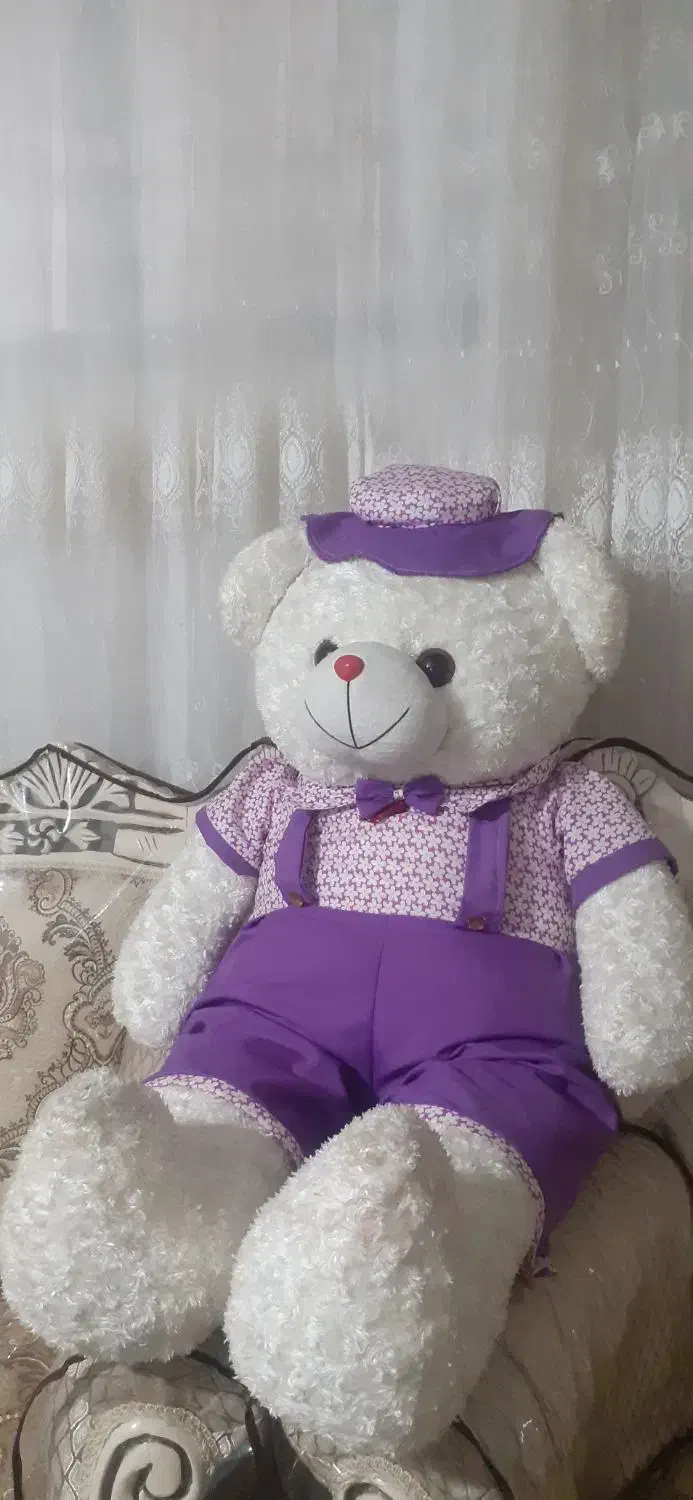 عروسک بزرگ|اسباب‌‌بازی|اقبالیه, |دیوار