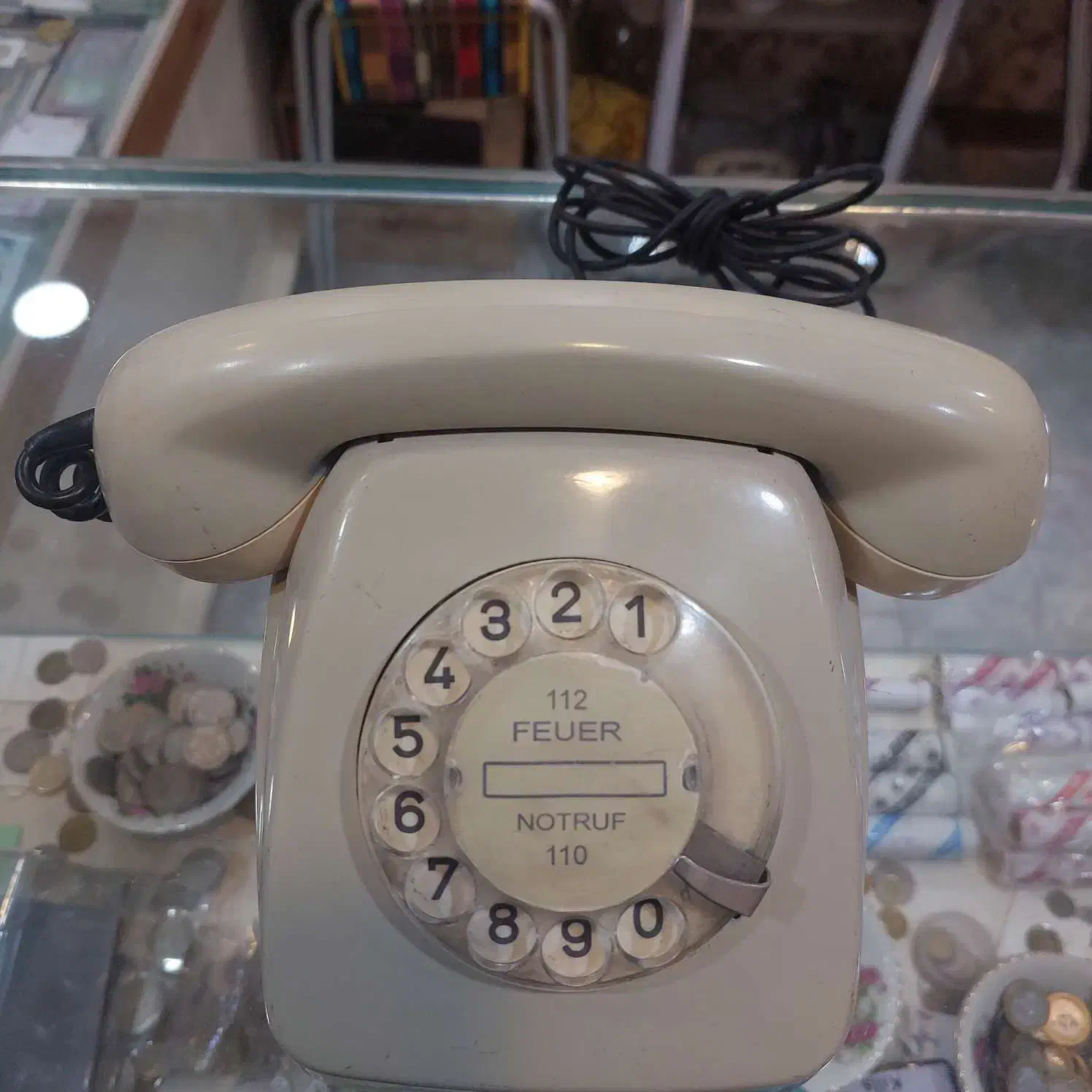 تلفن آلمانی  سالم|تلفن رومیزی|کاشمر, |دیوار