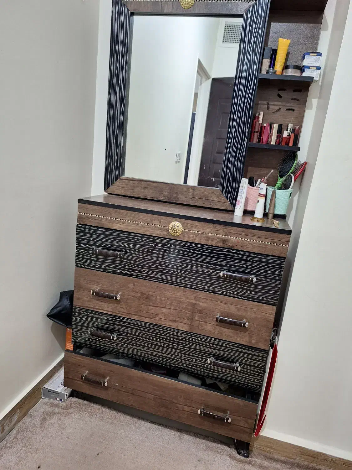 دراور|جاکفشی، کمد، دراور|شاهدشهر, |دیوار