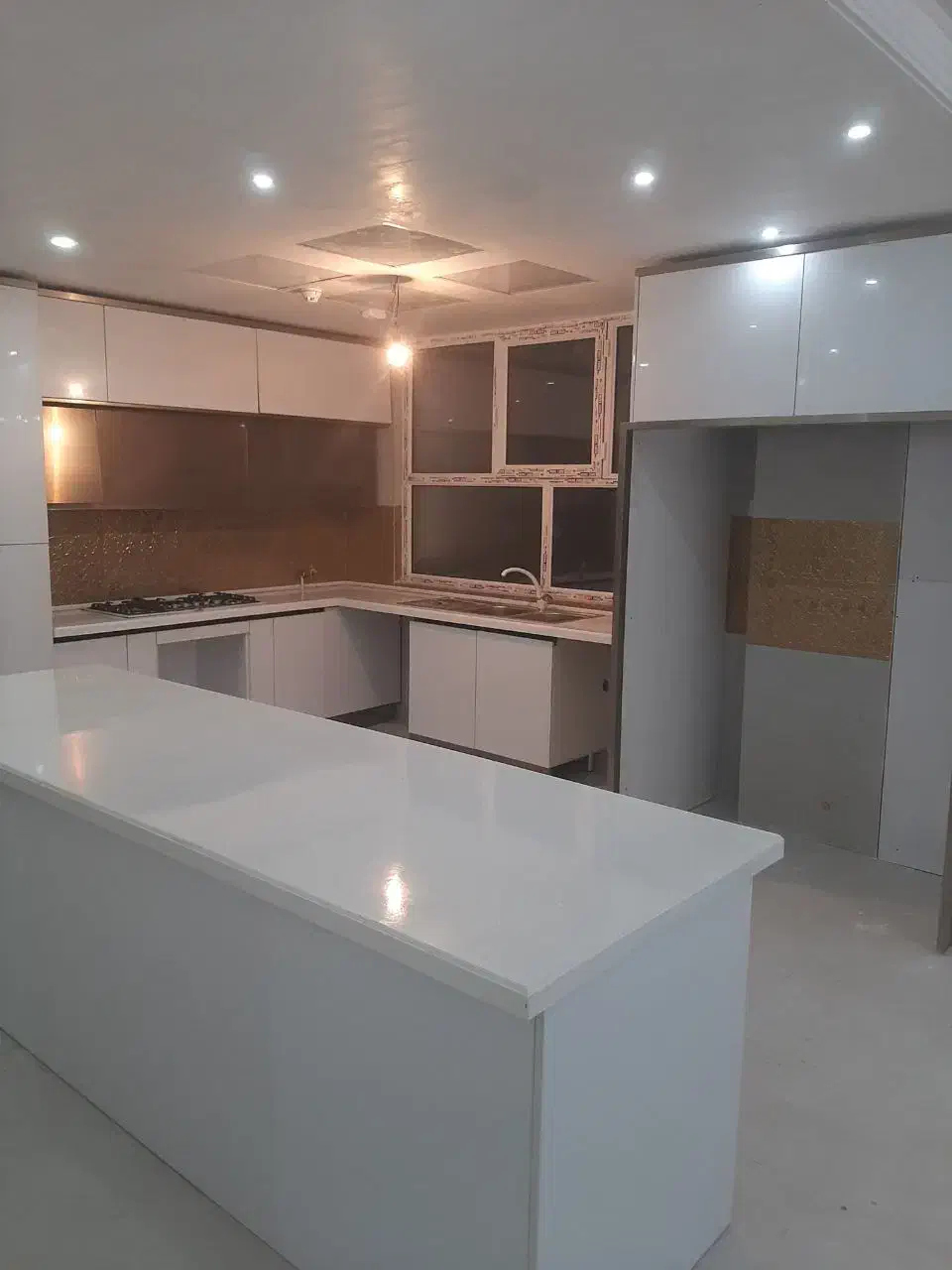 کابینت های گلس سفید اکلیلی وسیلورترک|مصالح و تجهیزات ساختمان|تهران, خلیج فارس|دیوار