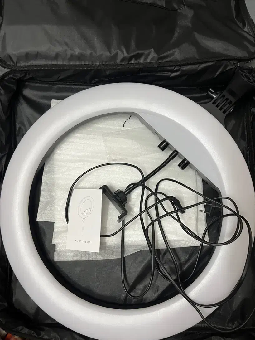 رینگلایت RL-18|دوربین عکاسی و فیلم‌برداری|اصفهان, پرتمان|دیوار