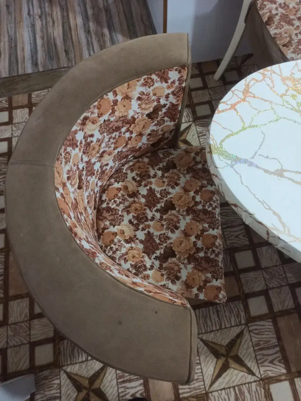 میز ناهارخوری خوری|میز و صندلی غذاخوری|زابل, |دیوار