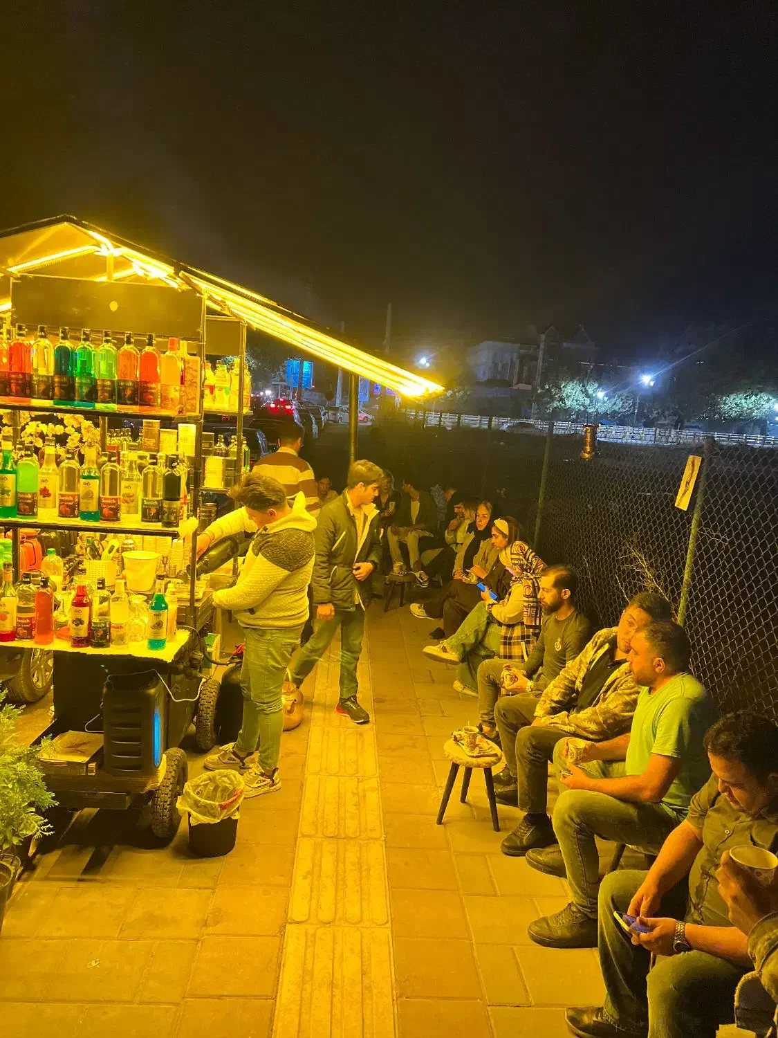 استخدام همکار آقا|استخدام خدمات فروشگاه و رستوران|ارومیه, |دیوار