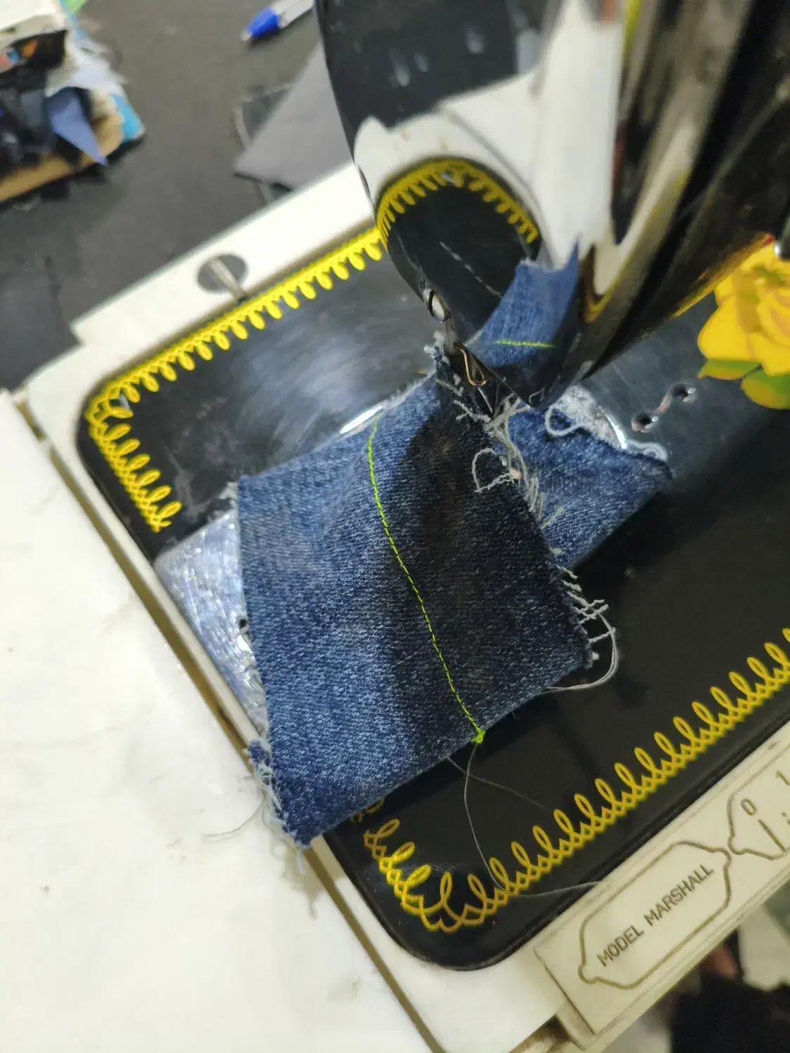 چرخ خیاطی گل سرخ خانگی|چرخ خیاطی و ریسندگی|رباط‌کریم, رباط‌کریم|دیوار