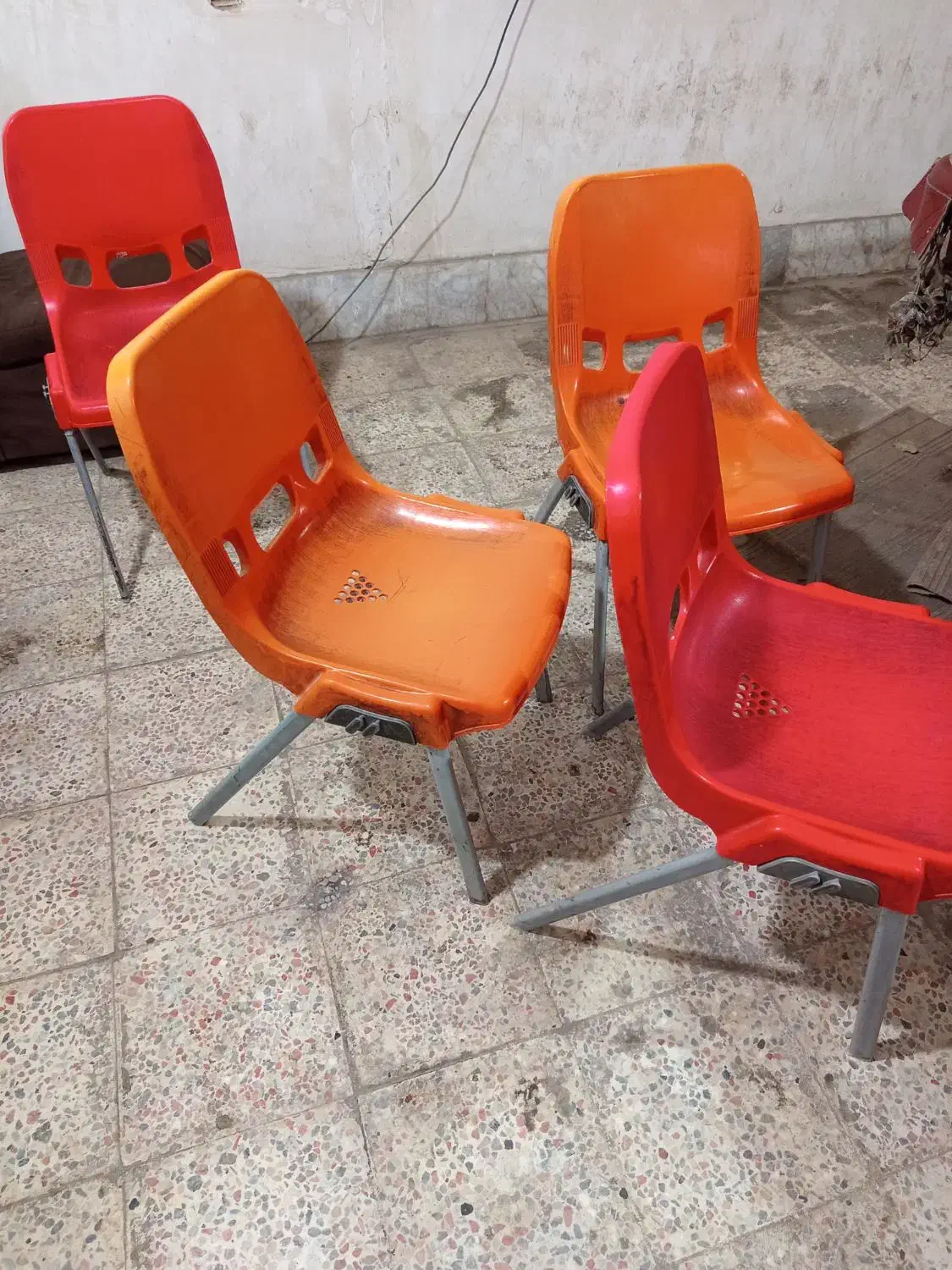 صندلی کد۸۸۰ ناصر|صندلی و نیمکت|تربت‌حیدریه, طالقانی|دیوار