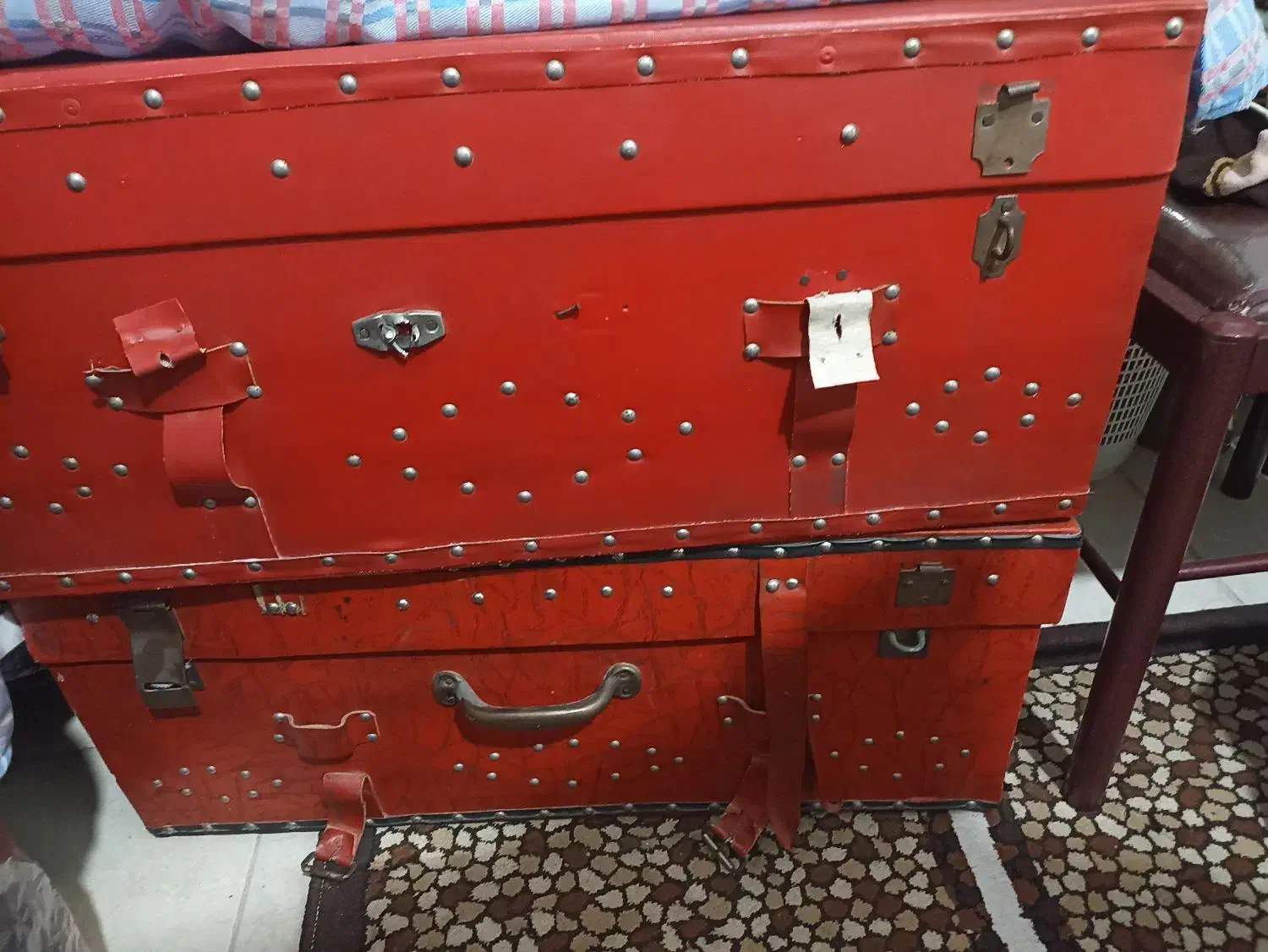 چمدان عتیقه|کلکسیون اشیاء عتیقه|مبارکه, |دیوار