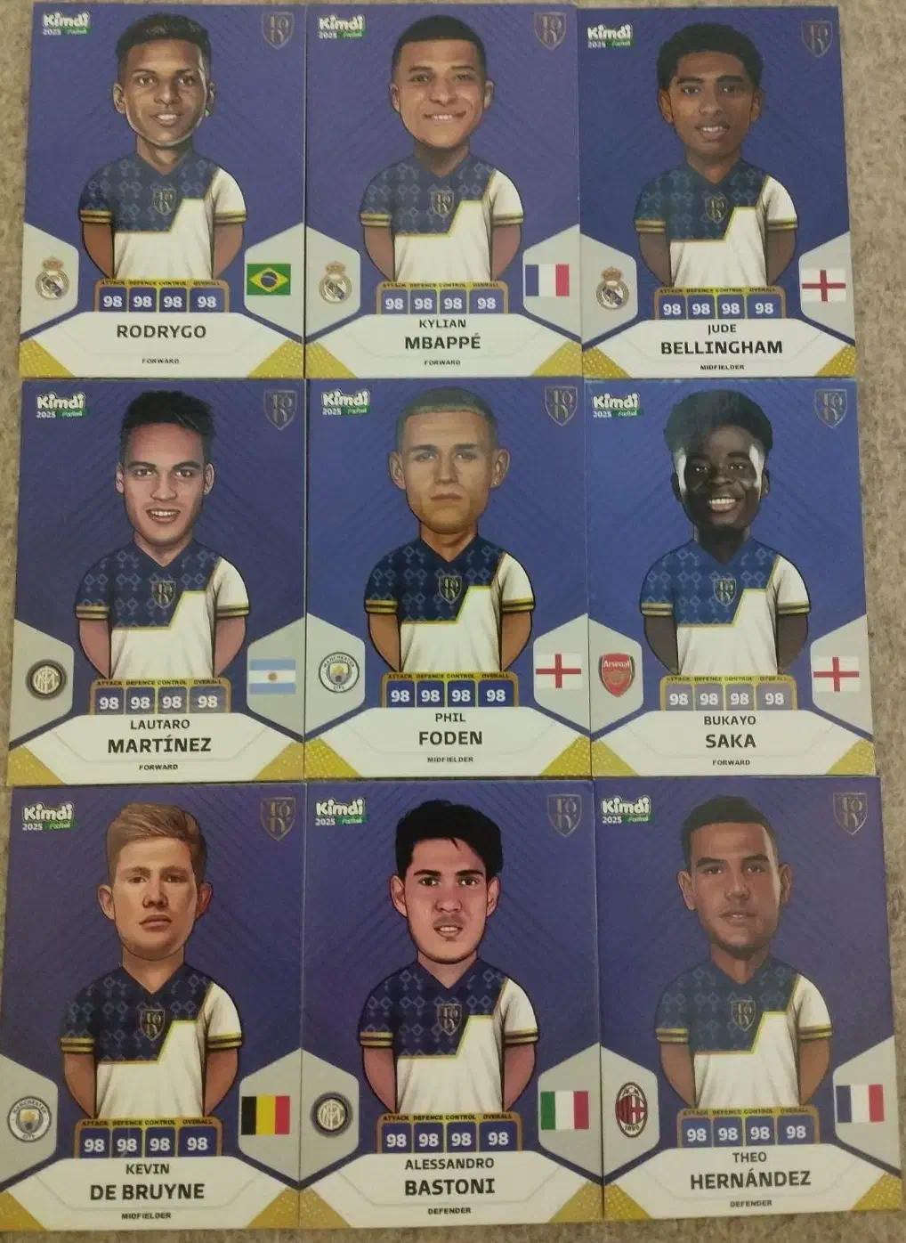 کیمدی|اسباببازی|میانه, |دیوار