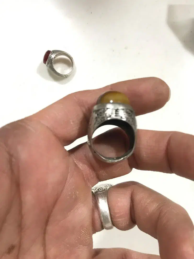 انگشتر سلیمانی کهنه|جواهرات|صدرا-فارس, فاز ۱|دیوار