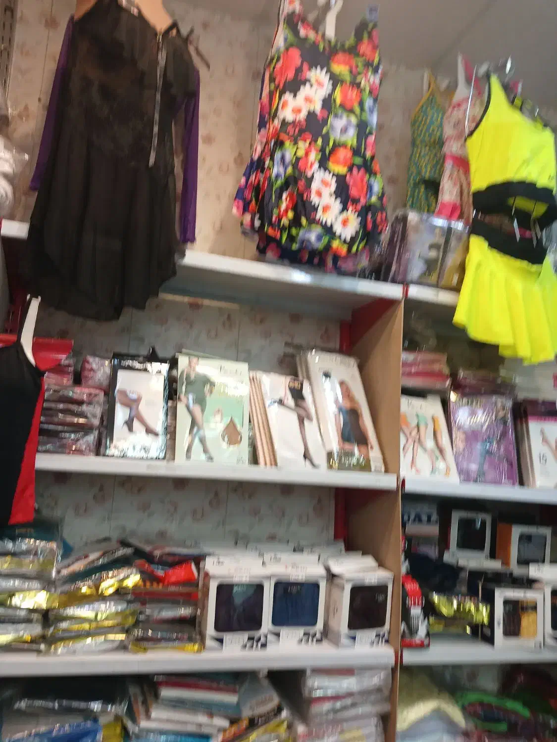 فروش اجناس مغازه|لباس|ابهر, |دیوار