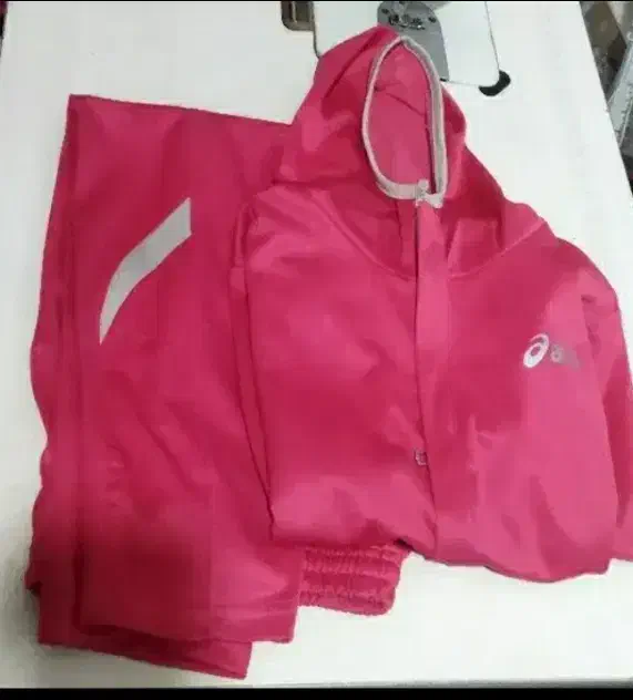 ست ورزشی دخترانه سایز ۸۰|کفش و لباس بچه|خسروشاه, |دیوار