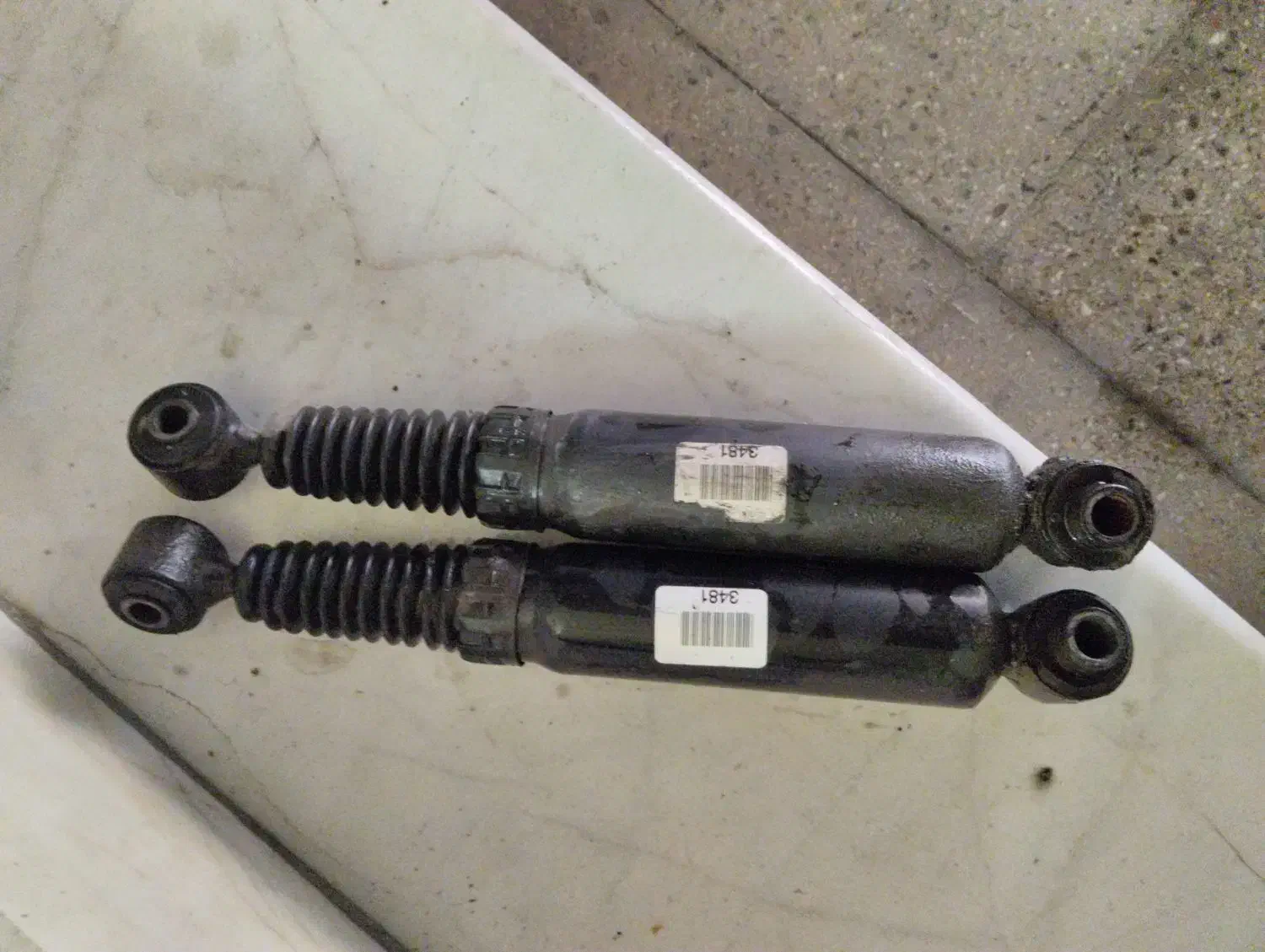 کمک فنر عقب۲۰۶|قطعات یدکی و لوازم جانبی|تهران, شهرک رضویه|دیوار