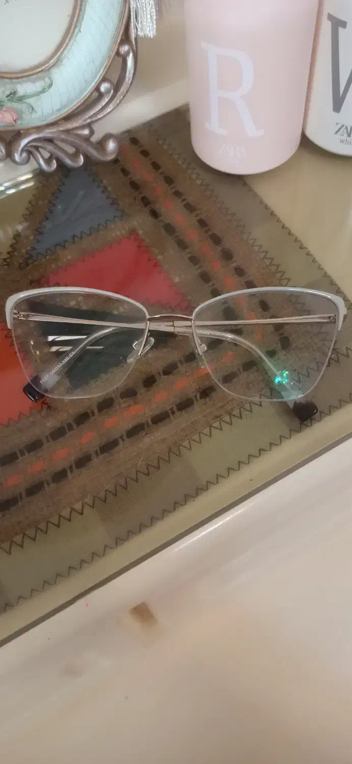 عینک طبی با فریم مدل گربه ای|زیورآلات و اکسسوری|رشت, رشتیان|دیوار