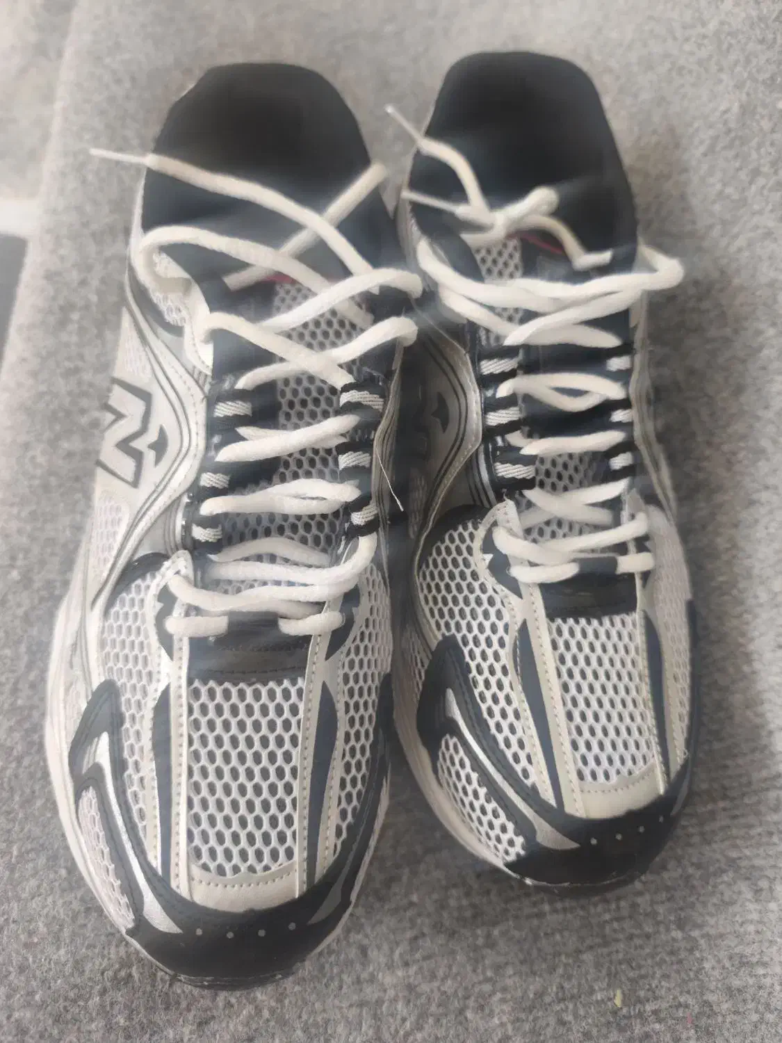 نیوبالانس ۱۰۶۴|کیف، کفش، کمربند|قروه, |دیوار