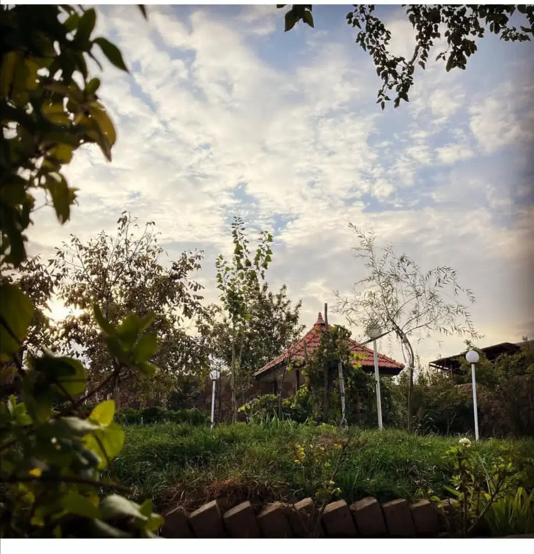 اجاره باغ سنگ سفید|اجارهٔ کوتاه‌مدت ویلا و باغ|سبزوار, قصبه شرقی|دیوار