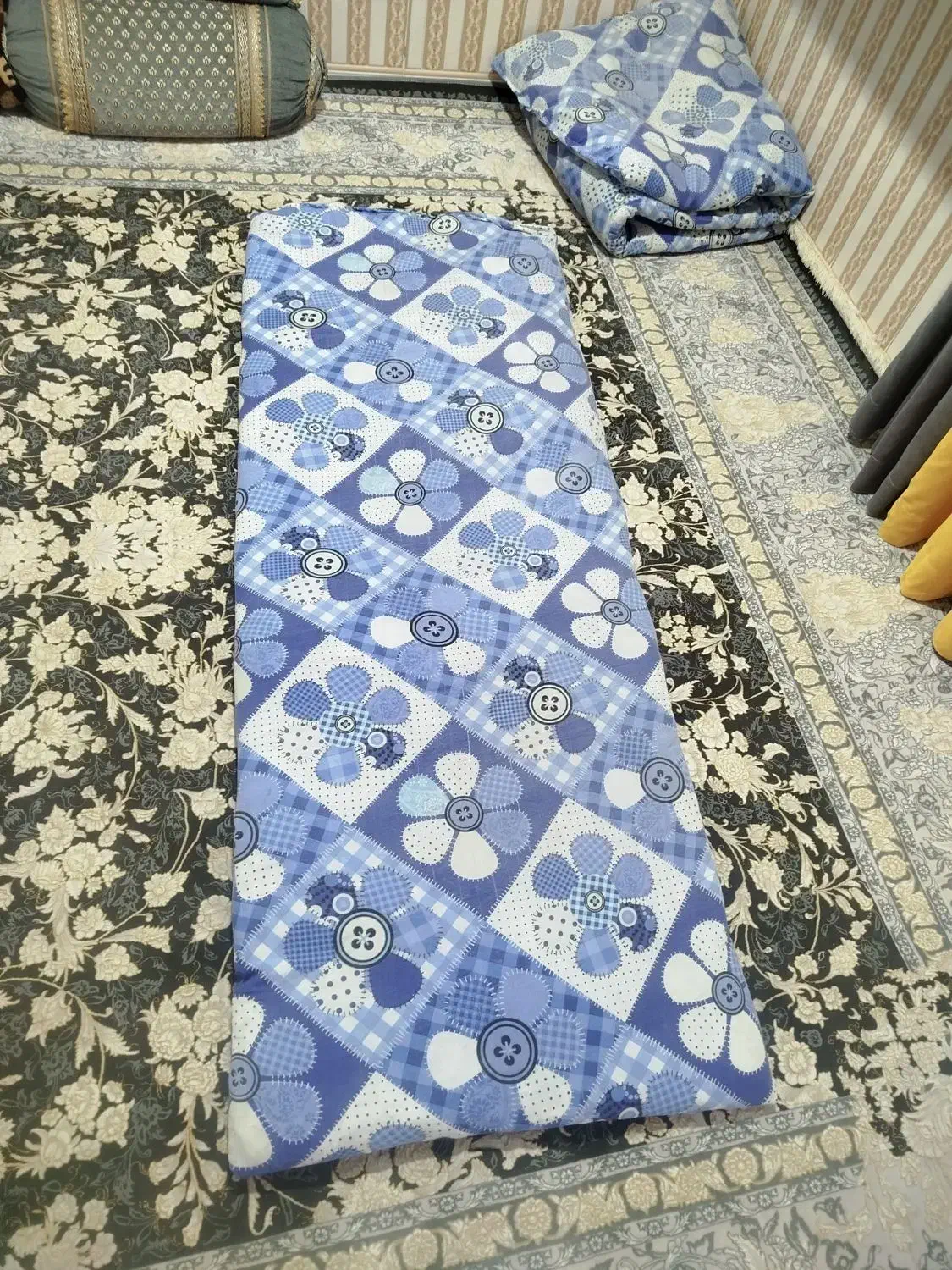 دوتا تشک پنبه ای نوجوان|رختخواب، بالش، پتو|رامهرمز, |دیوار