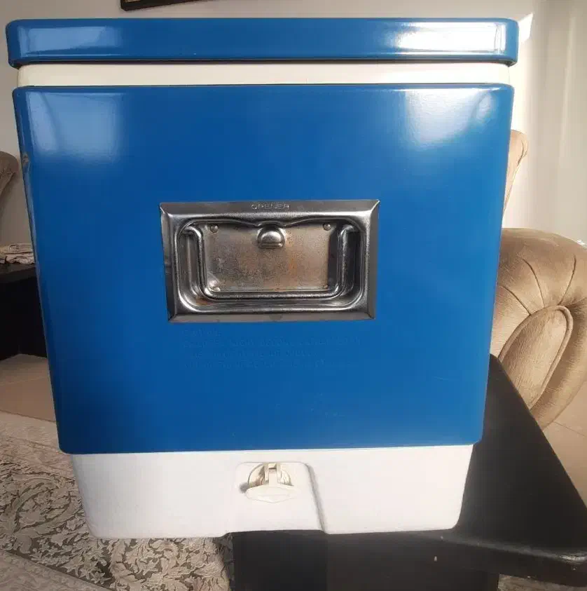 یخدان و کلمن آمریکایی|ظروف نگهدارنده، پلاستیکی، یک‌بارمصرف|تهران, شهرک چیتگر|دیوار