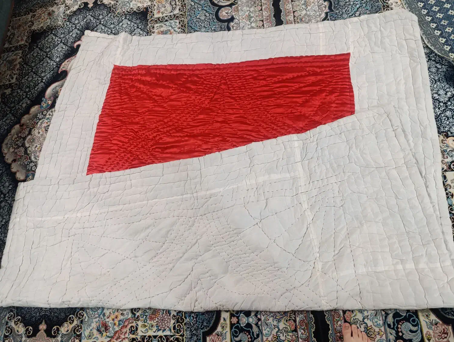 لحاف در حد نو|رختخواب، بالش، پتو|قرچک, زیبا شهر|دیوار