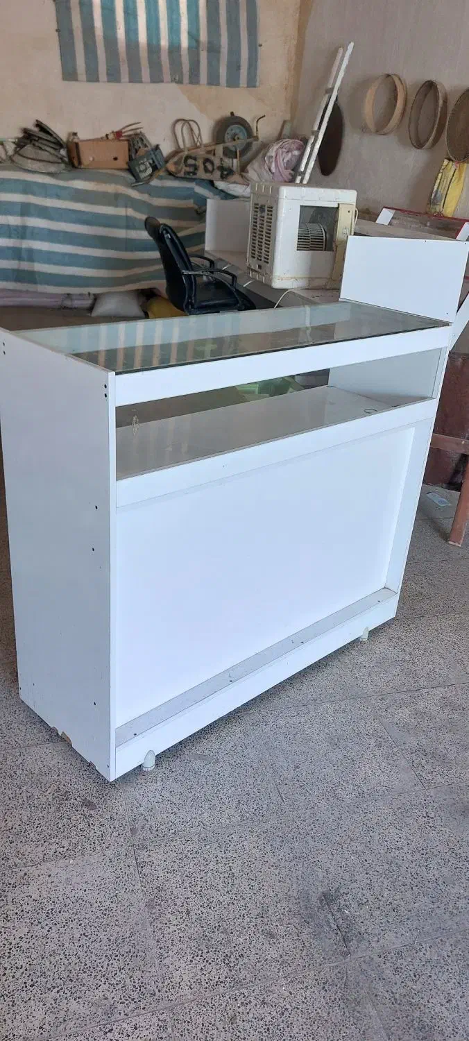 میز پیش خوان وویترینی|مبلمان اداری|کوهدشت, |دیوار