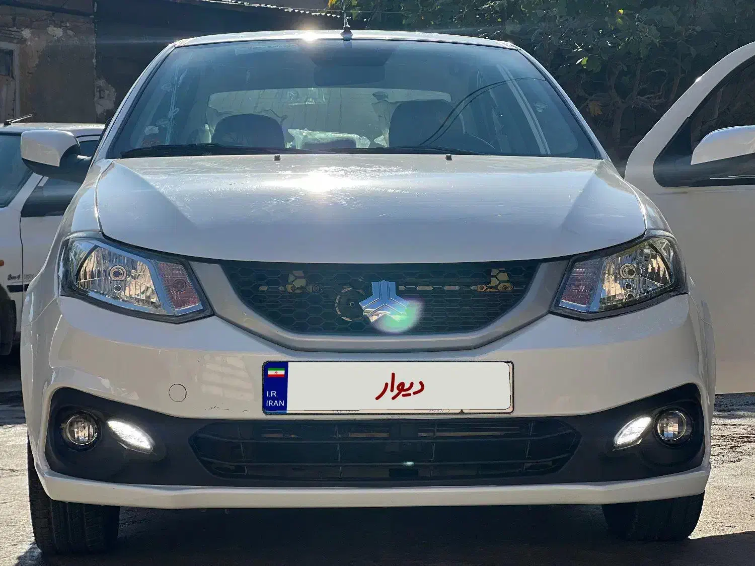 ساینا ۴۰۲ s فروش فوری|خودرو سواری و وانت|خرم‌آباد, |دیوار