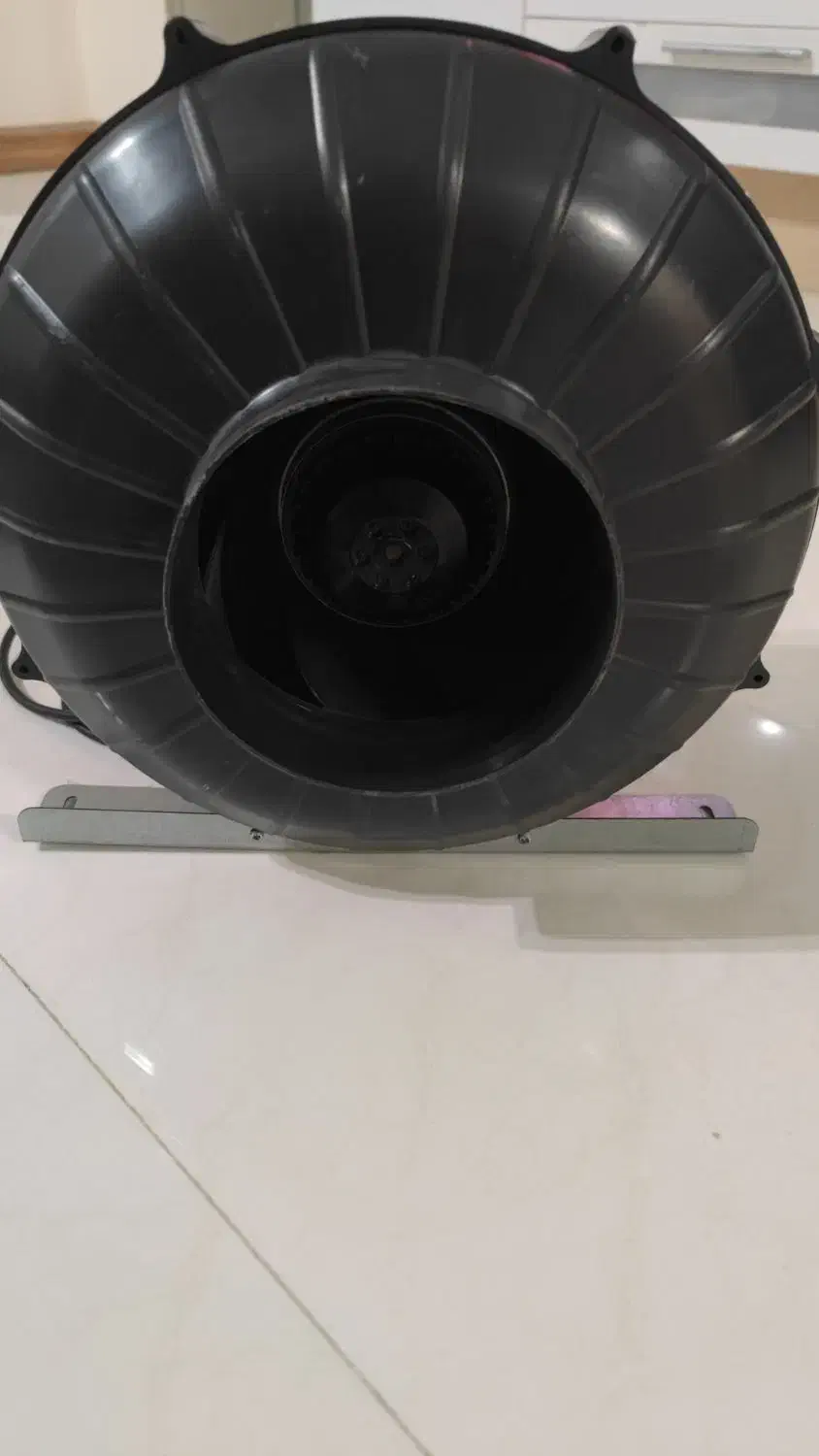 فن حلزونی پرقدرت ساخت آلمان کم صدا و محکم|پنکه و تصفیهکنندهٔ هوا|قزوین, |دیوار