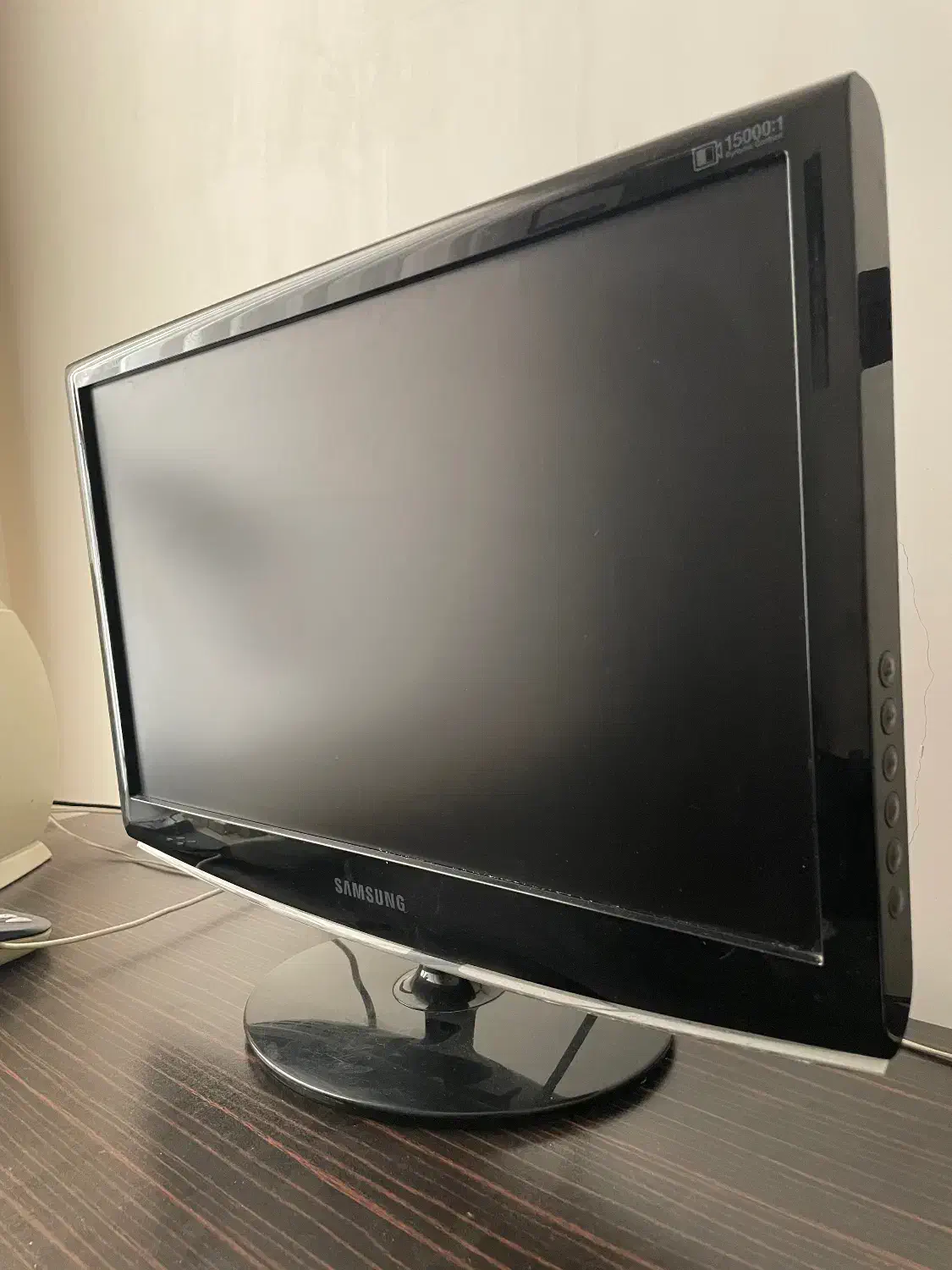 فروش مانیتور ۲۰ اینچ سامسونگ|قطعات و لوازم جانبی رایانه|گنبد کاووس, |دیوار