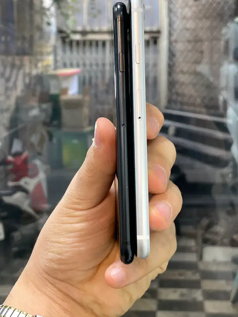 iPhone SE 128 مشابه نو|موبایل|کرج, گوهردشت|دیوار