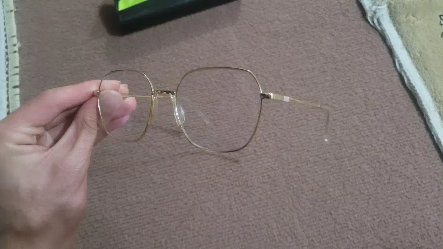 عینک|زیورآلات و اکسسوری|بندر انزلی, سوسر|دیوار