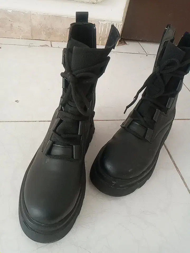 بوت مشکی مخصوص زمستان|کیف، کفش، کمربند|پاکدشت, شهرک امام رضا|دیوار