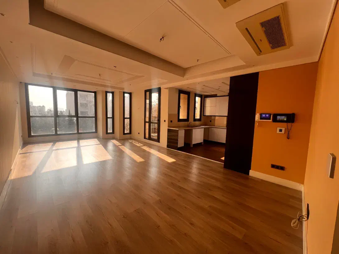 ۱۰۰ متری دروس