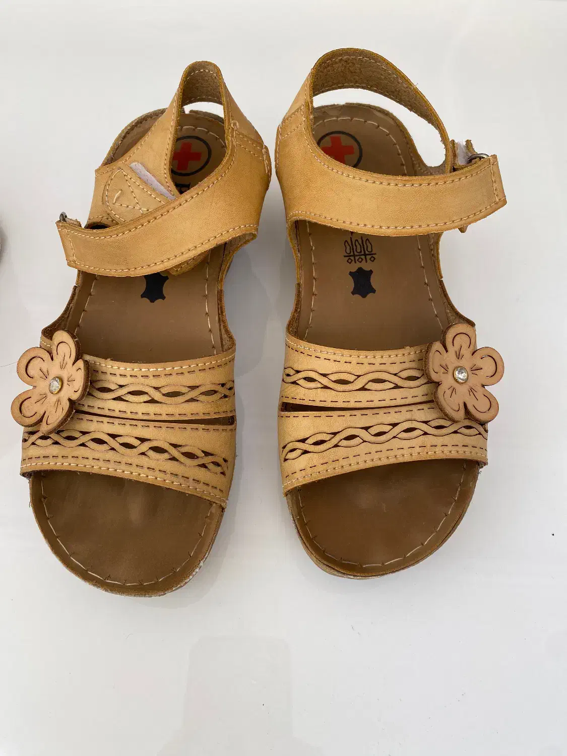 کفش سایز ۳۳ در حد نو|کفش و لباس بچه|یزد, |دیوار