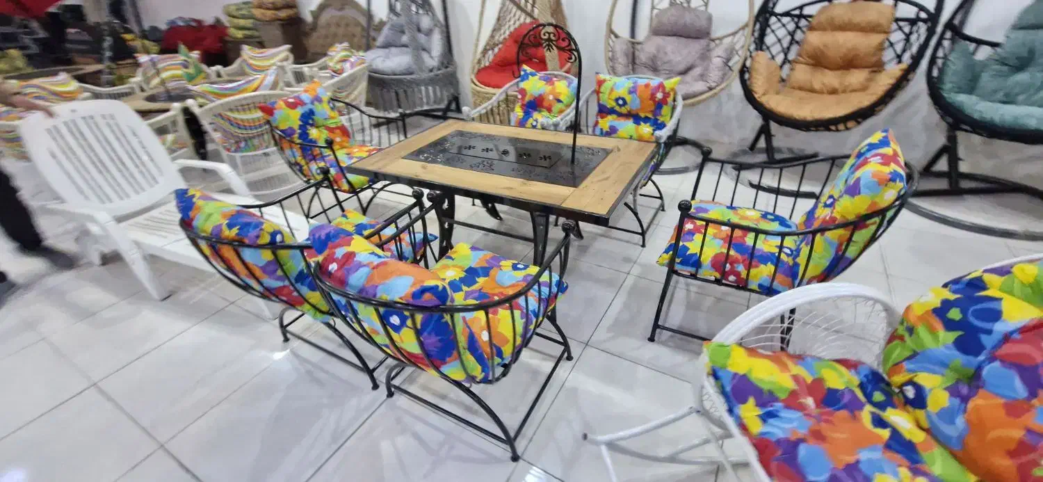 لوکسولاکچری باصندلی سایبانی درجاده قمصر|صندلی و نیمکت|کاشان, دشت لتحر|دیوار