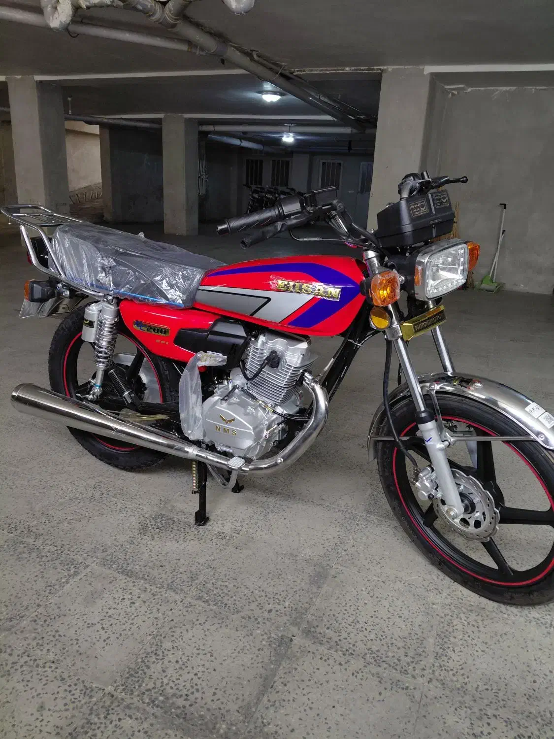 احسان ۲۰۰ سی سی خشک|موتورسیکلت|تویسرکان, |دیوار