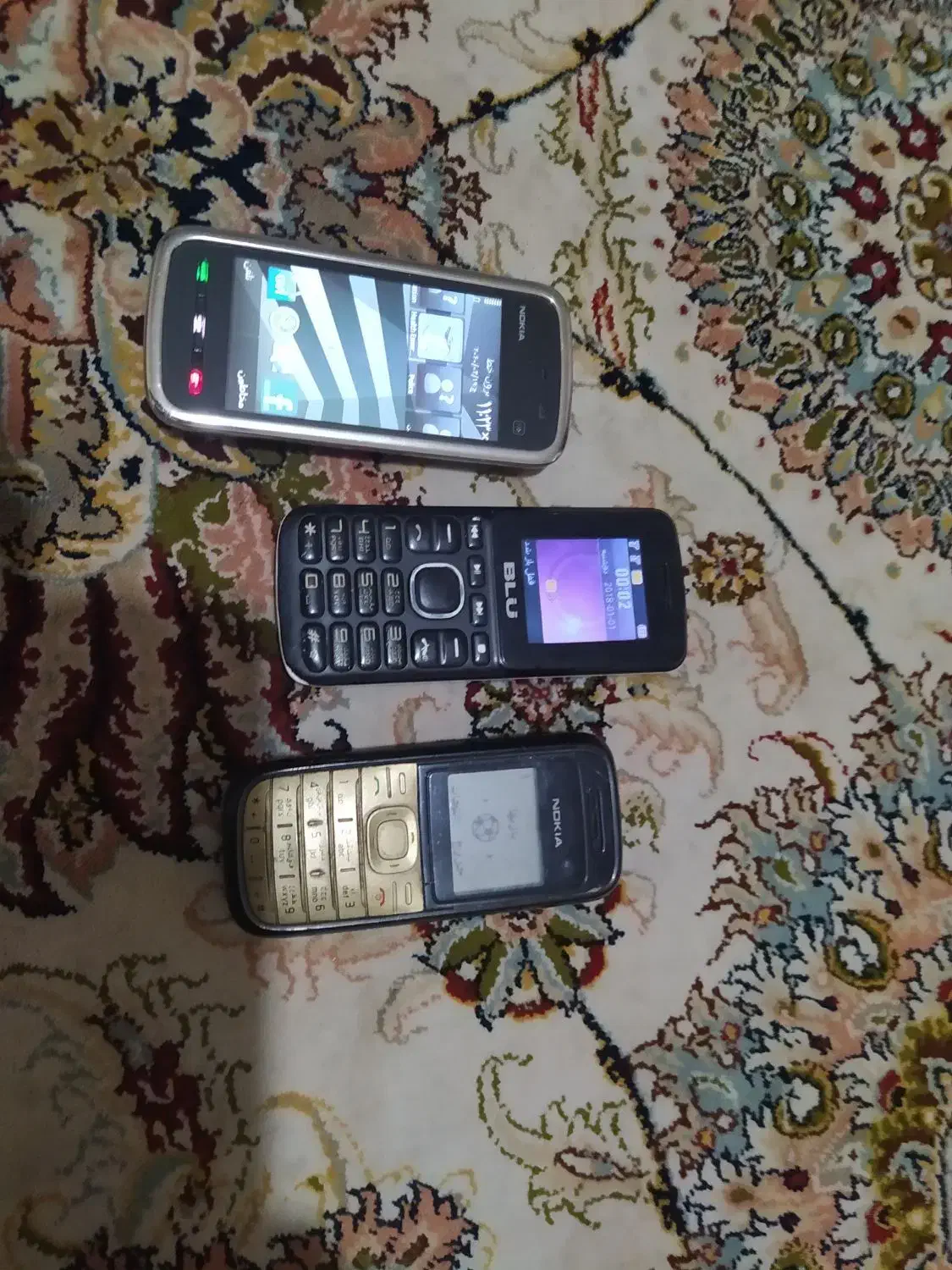 قوشی قدیمی نوکیا سالم به شرط|موبایل|سهند, |دیوار