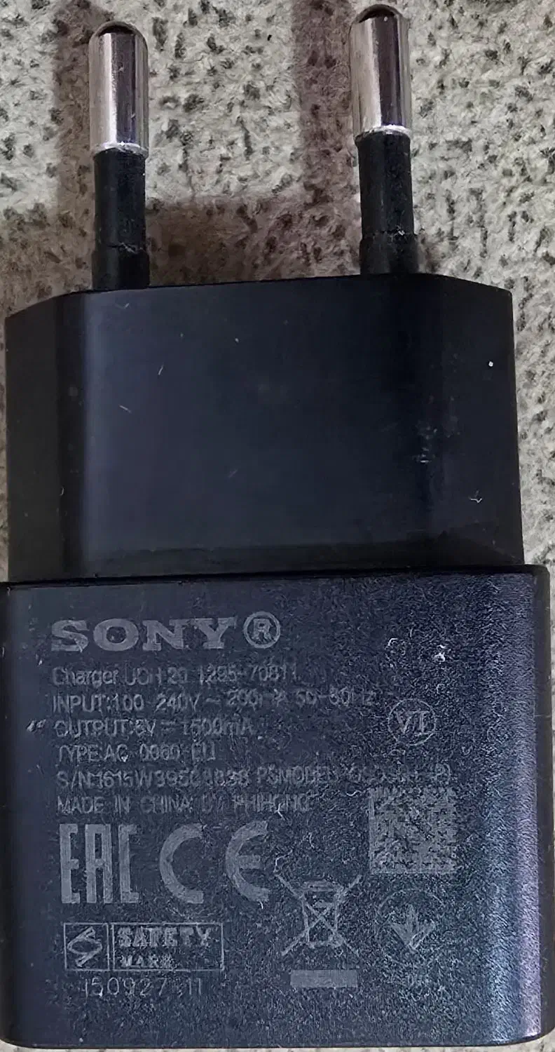 شارژر سونی اصل اصل تو کارتونی|لوازم جانبی موبایل و تبلت|شیراز, شهرک بهار|دیوار