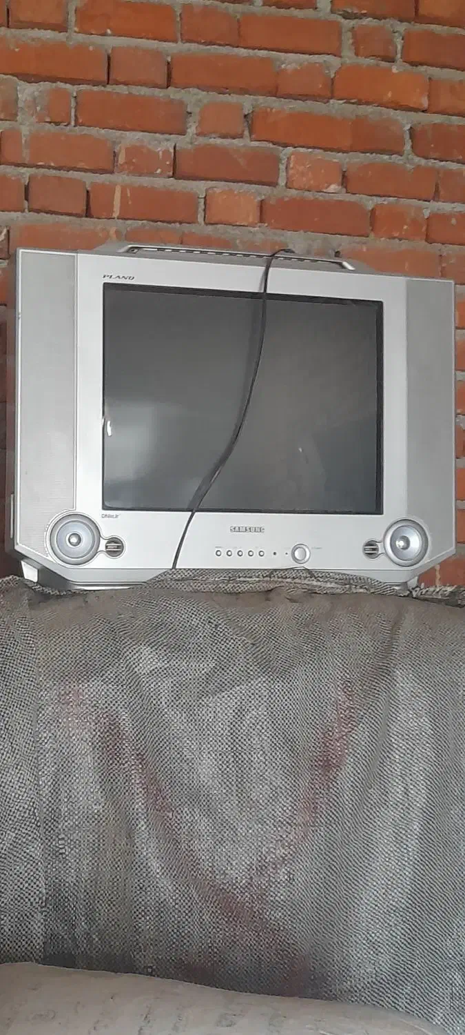 فروش تلویزیون قدیمی|تلویزیون و پروژکتور|مریوان, |دیوار