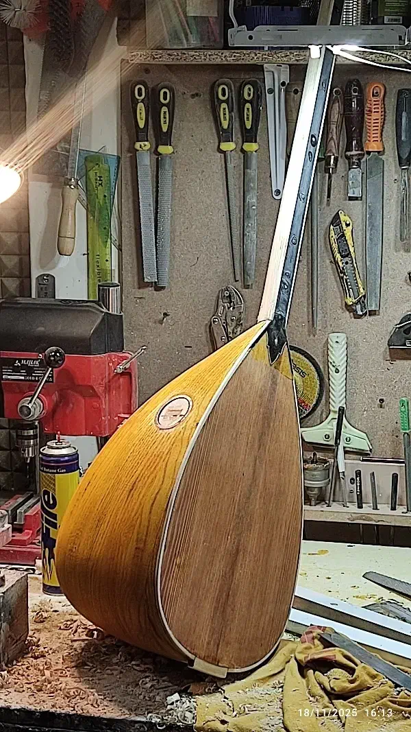 تدریس و ساخت تخصصی باغلاما با سفارش شما|سازهای سنتی|تبریز, |دیوار