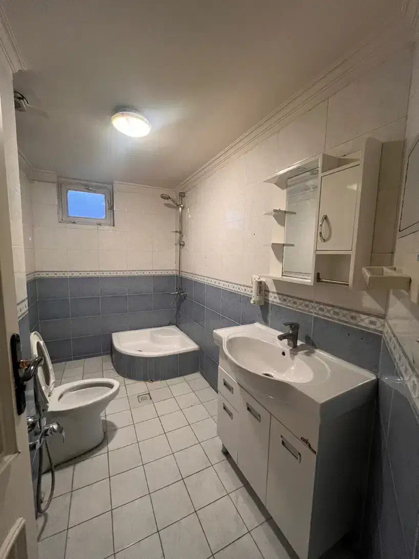 پاسداران ۱۸۰متر سه خواب غرق نور|فروش آپارتمان|تهران, پاسداران|دیوار