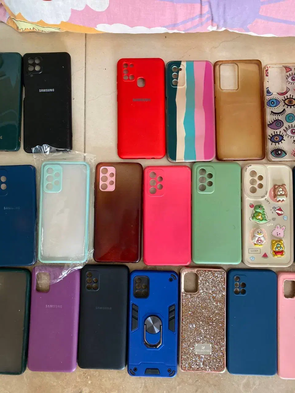 تعدادی بک کاور و سیم و آداپتور آدابتور شارژر کلگی|لوازم جانبی موبایل و تبلت|شیراز, زرهی|دیوار