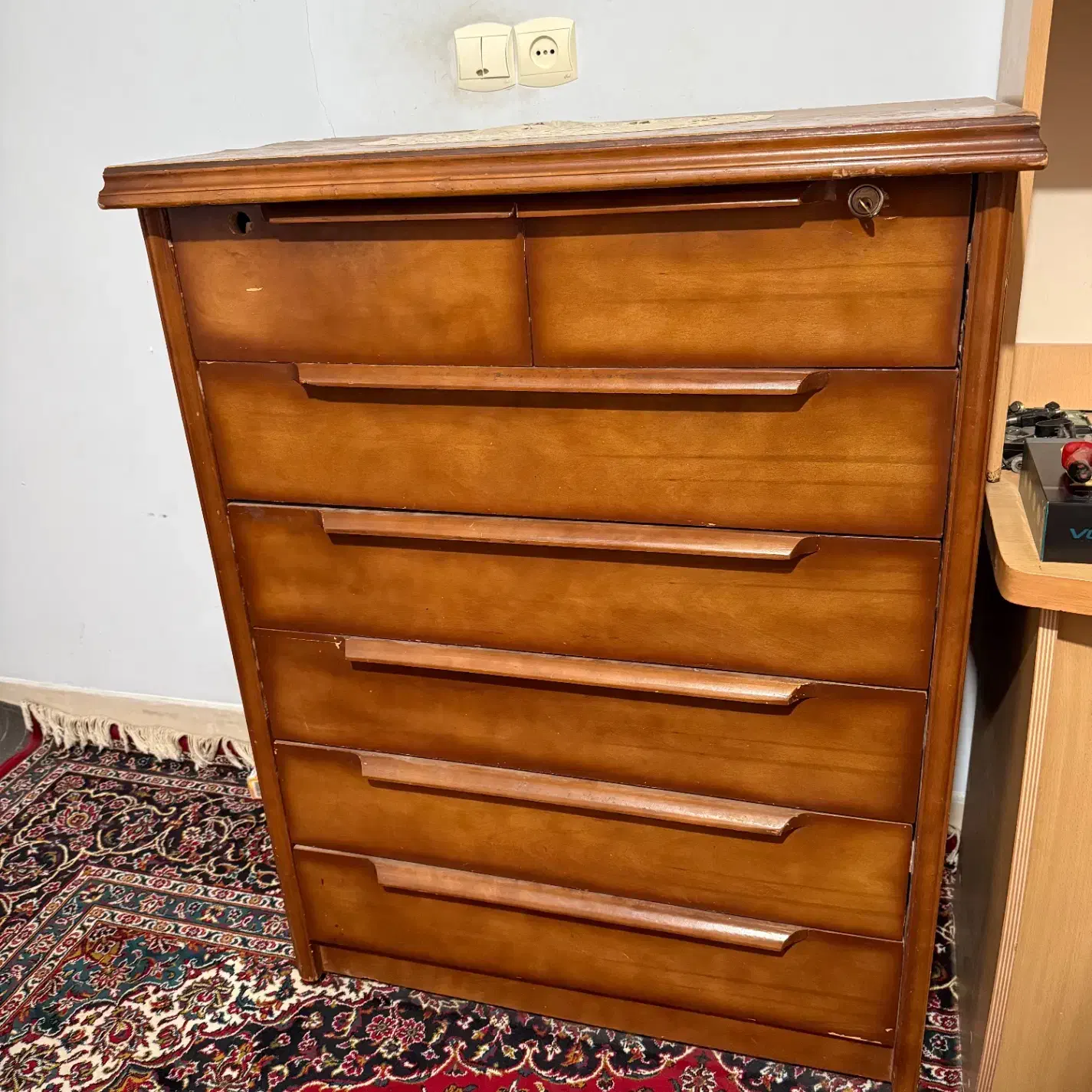 میز دراور ۶ کشو|جاکفشی، کمد، دراور|قم, بنیاد|دیوار