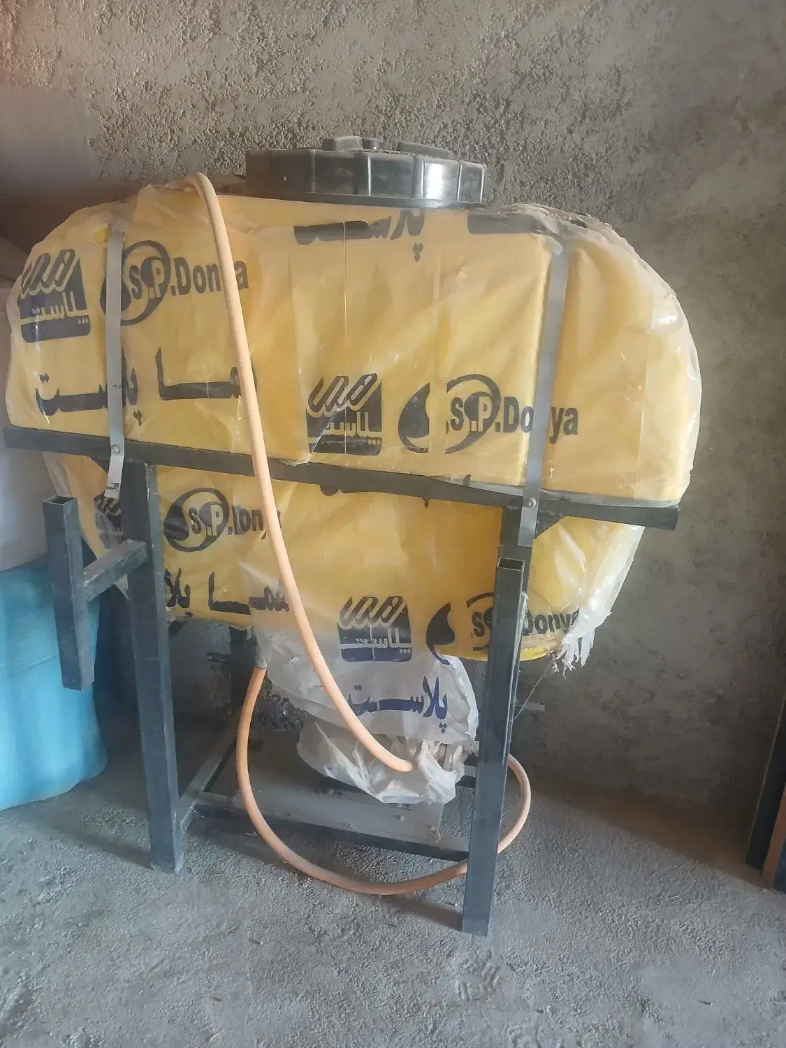 فروش سمپاش ۴۰۰ لیتر نو|ماشین‌آلات صنعتی|نورآباد ممسنی, |دیوار
