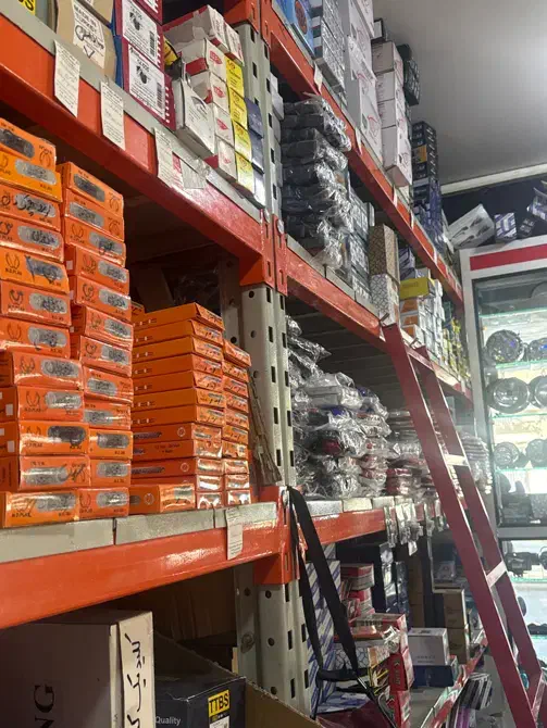 استخدام ۱ نفر کارگر ، در فروشگاه لوازم اتومبیل|استخدام خدمات فروشگاه و رستوران|مشهد, کوشش|دیوار