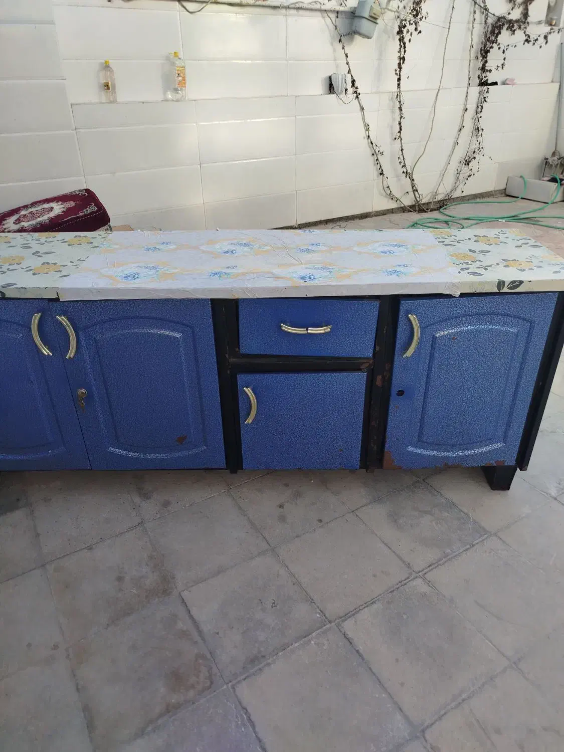 زیر باری|جاکفشی، کمد، دراور|فسا, |دیوار