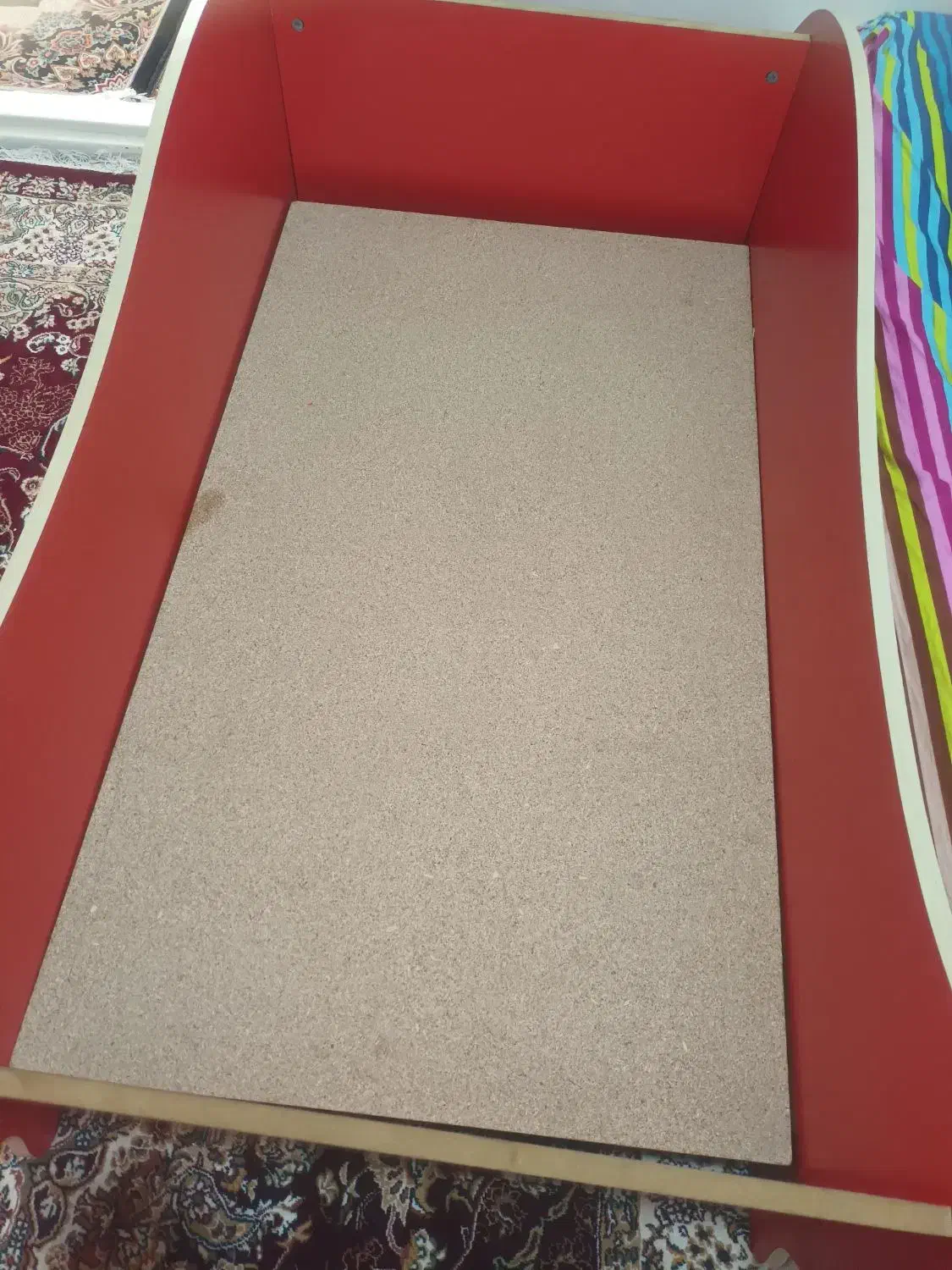 تخت کودک|اسباب و اثاث بچه|ساوه, |دیوار