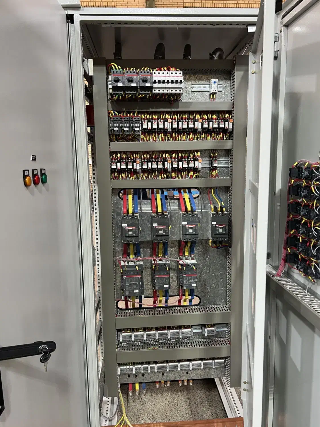 سیم پیچی و برق صنعتی|خدمات پیشه و مهارت|ورامین, خیر آباد|دیوار