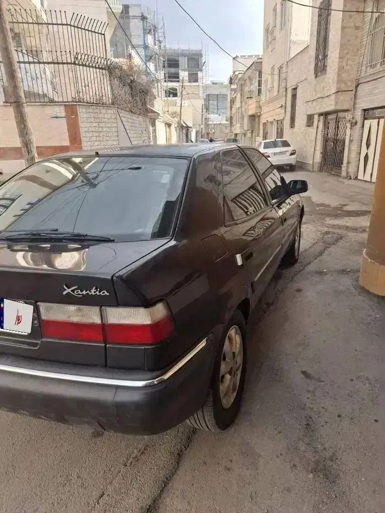 زانتیا ۲۰۰۰تمیز و بدون هزینه|خودرو سواری و وانت|بروجرد, |دیوار