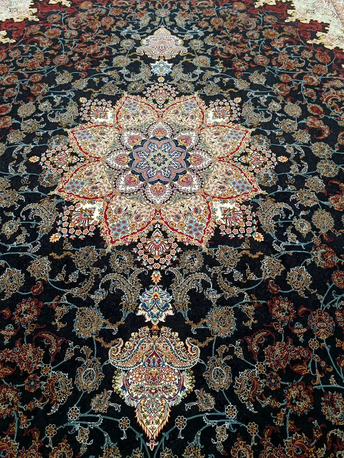 ۲ ۱۲ متری آکبند ۱۰۰۰شانه سورمه ایی آکبند|فرش|کرمانشاه, |دیوار