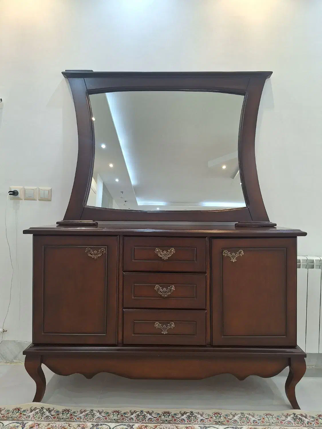 آیینه کنسول|بوفه، ویترین، کنسول|فامنین, |دیوار