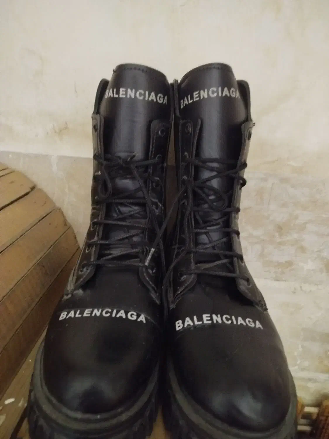 کفش|کیف، کفش، کمربند|سبزوار, قاضی زاد|دیوار