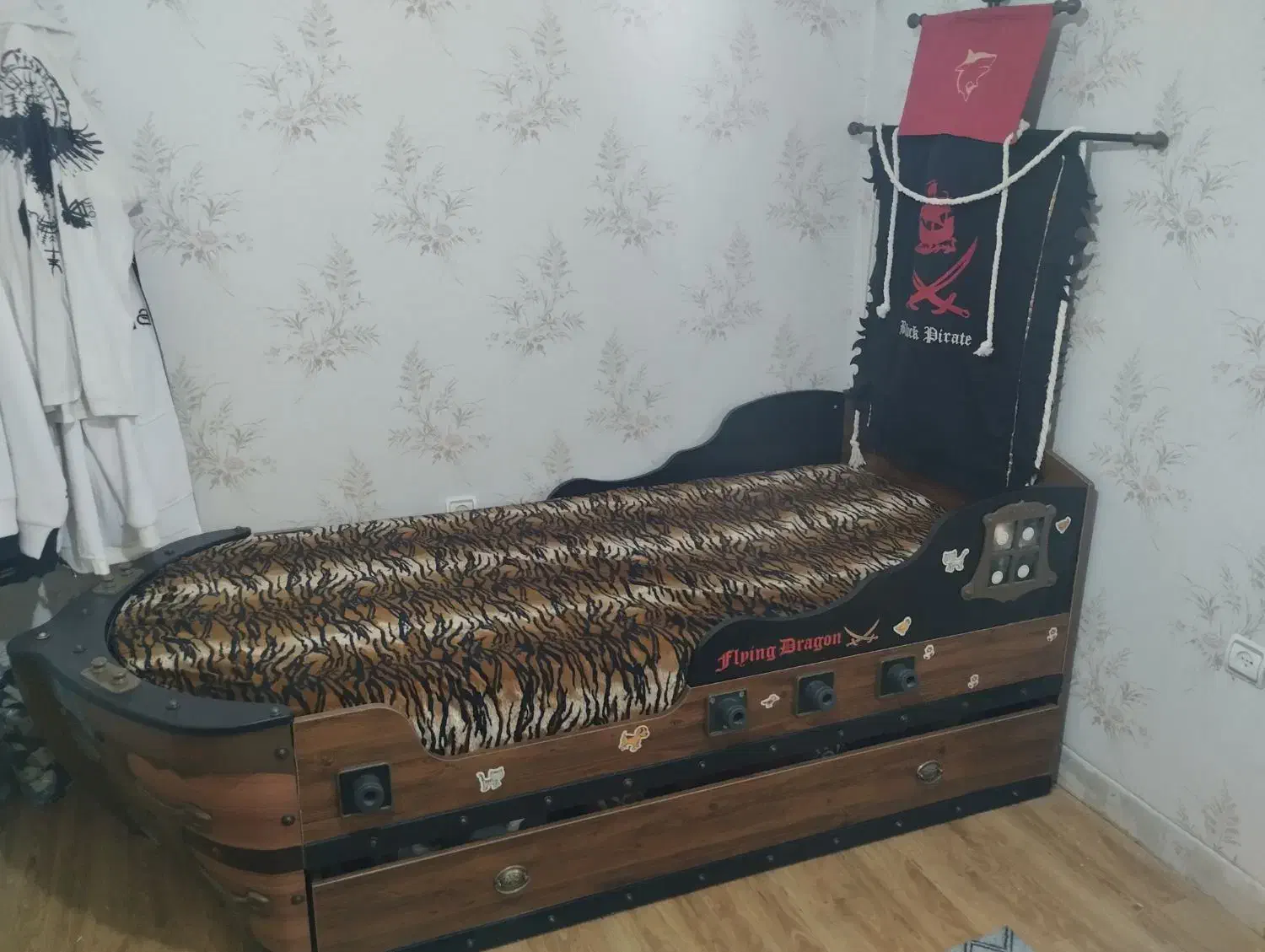 فروش تخت خواب نوجوان|تخت و سرویس خواب|شیراز, زرهی|دیوار